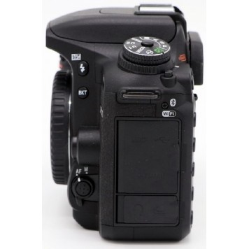 Зеркальный фотоаппарат Nikon D7500 Body-2