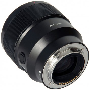 Объектив Sony FE 85mm F1.8 (SEL85F18)-3